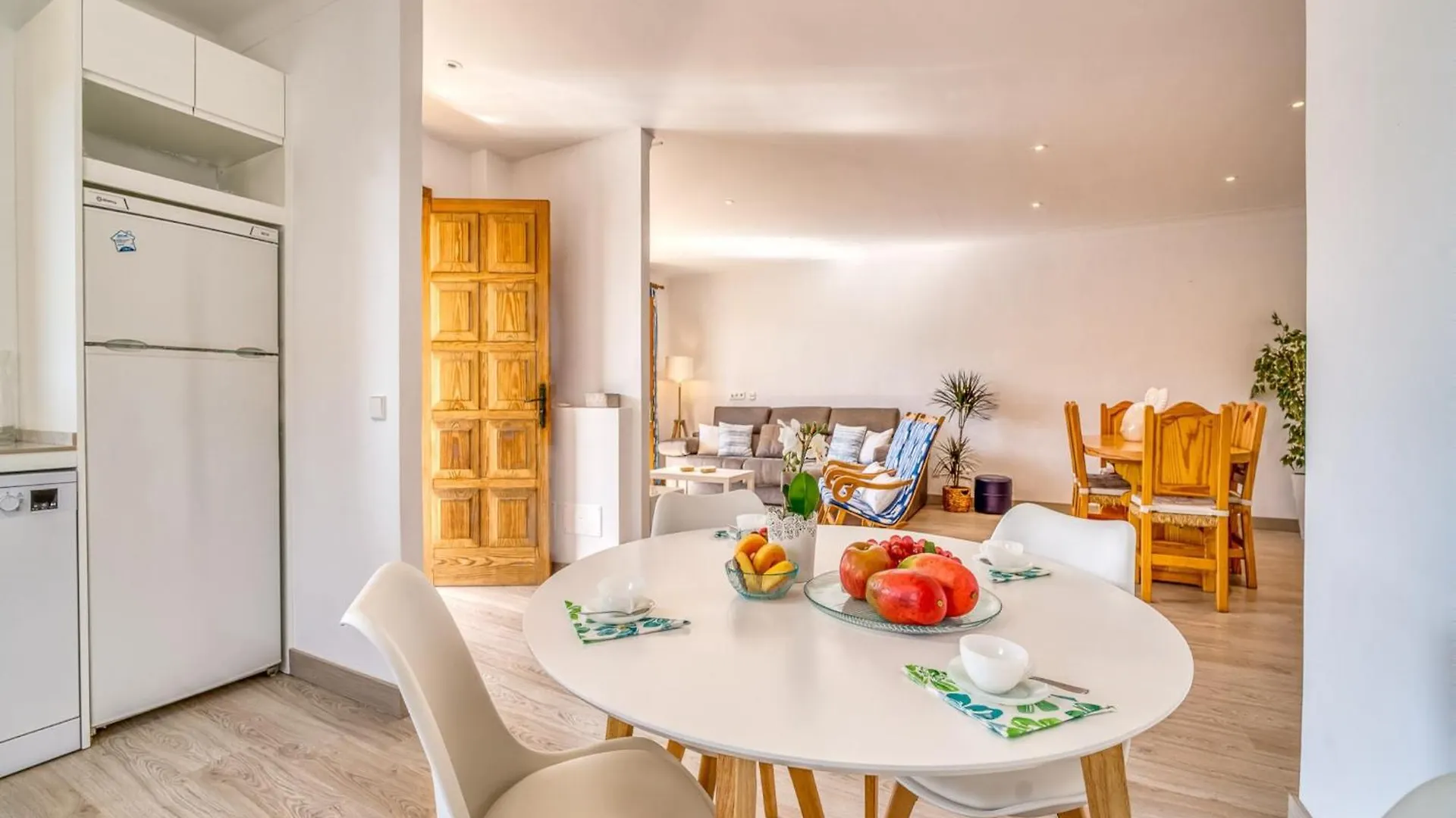 6 Bedroom Apartment In Majorca Playa de Muro