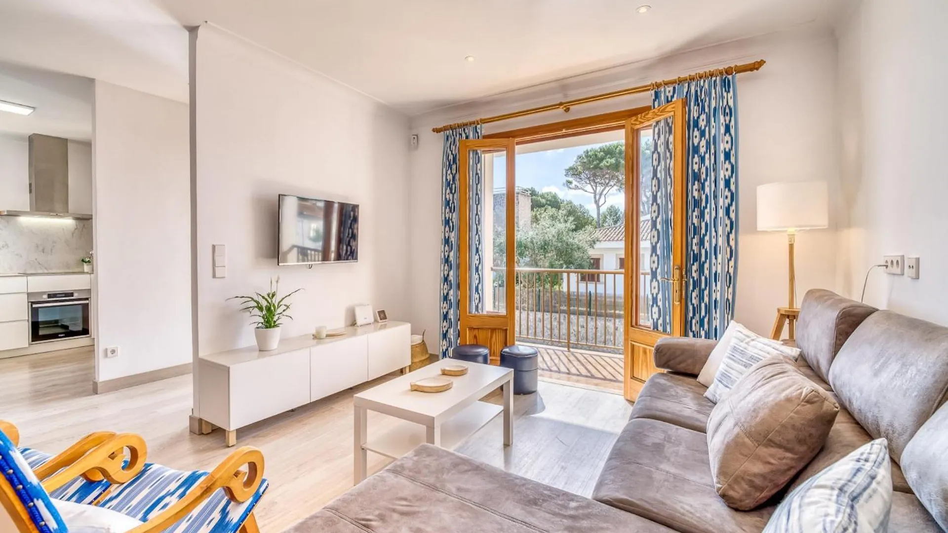 6 Bedroom Apartment In Majorca Playa de Muro  0*, Playa de Muro (Mallorca)