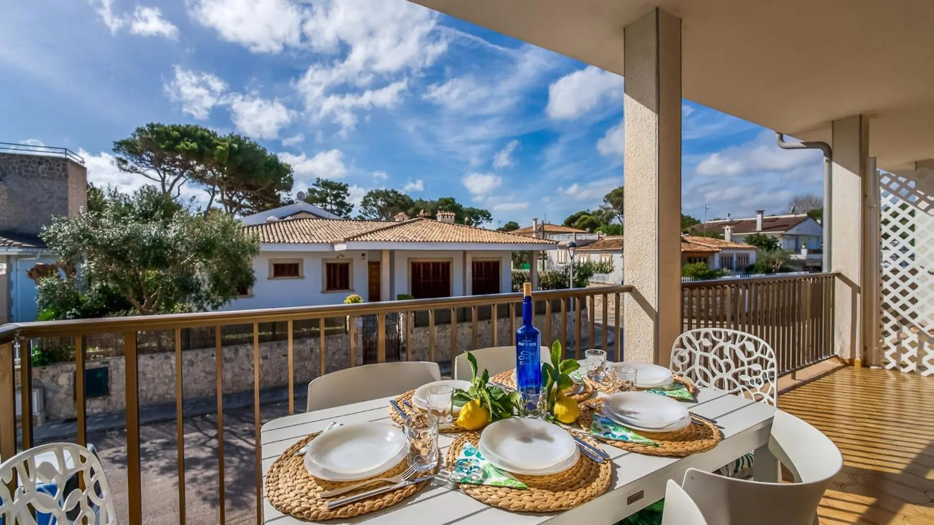6 Bedroom Apartment In Majorca Playa de Muro  Spanien