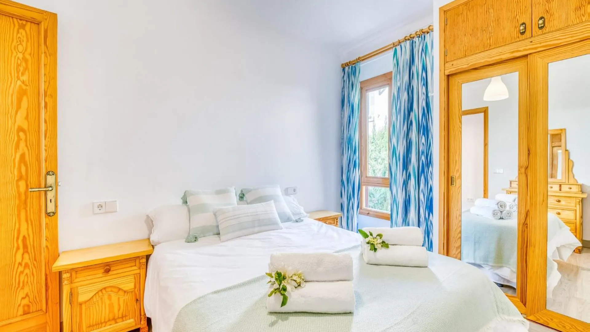 6 Bedroom Apartment In Majorca Playa de Muro